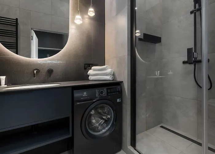 Appartement Modern With Parking And Air Conditioning In The Center Of By Renters *