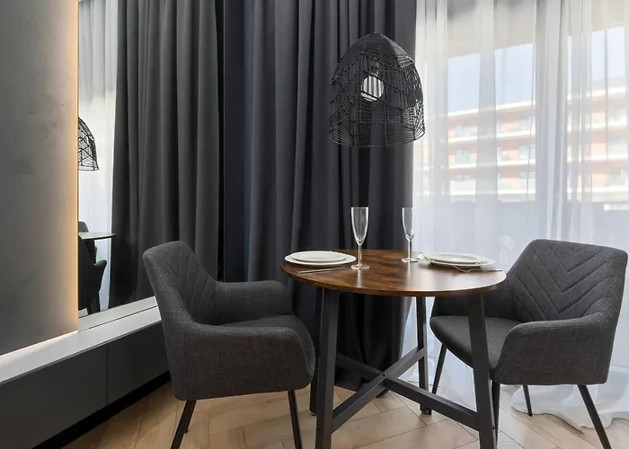 Apartamento Modern With Parking And Air Conditioning In The Center Of By Renters