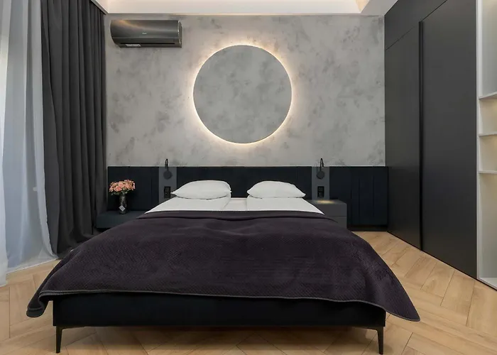 Modern With Parking And Air Conditioning In The Center Of By Renters Apartamento *