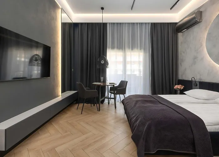 Apartamento Modern With Parking And Air Conditioning In The Center Of By Renters Breslavia